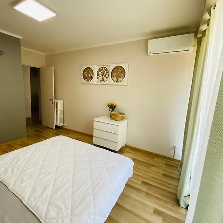 Appartamento Magnifique 60m2 ,3 Pieces , Equipee,tres Lumineux, 2 Minutes A Pied De La Plage *